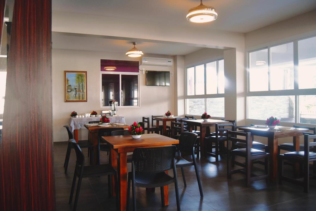 Le Sanita Hotel Апиа Екстериор снимка